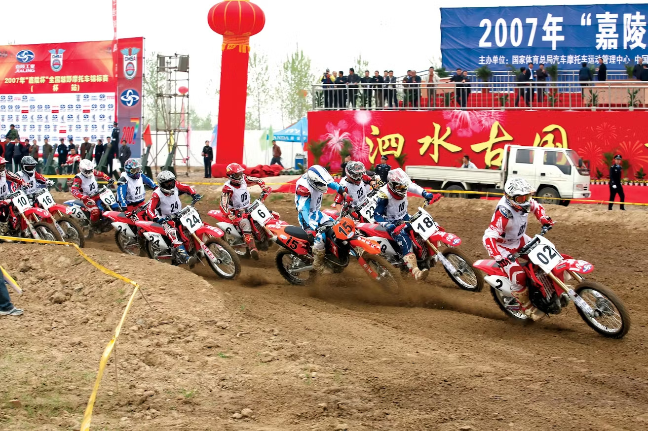 Meski Belum Memenuhi Standar, Kegiatan Komunitas Motocross China Mulai Menggeliat