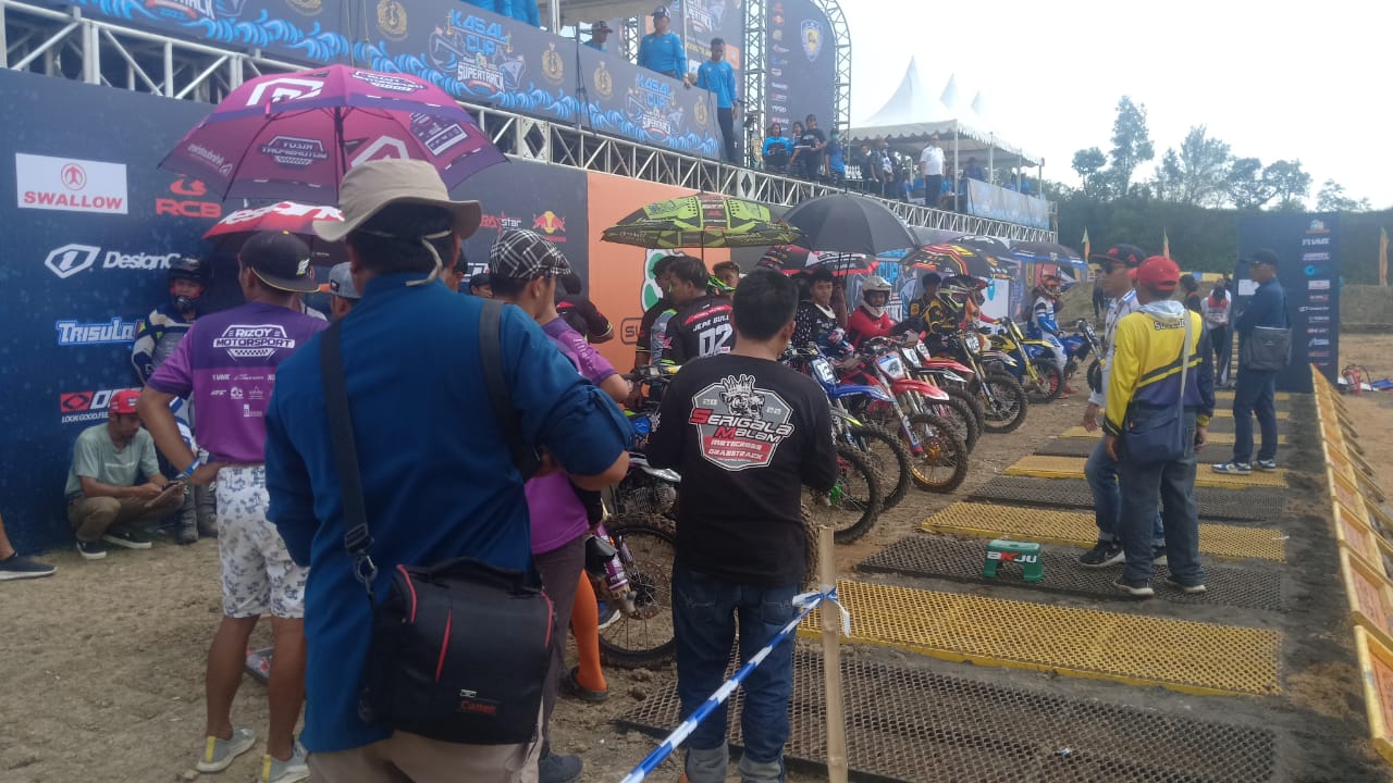 Kejurnas Grasstrack dan Motocross Resmi Dibuka, 187 Atlet Ikut Lomba di Mojokerto