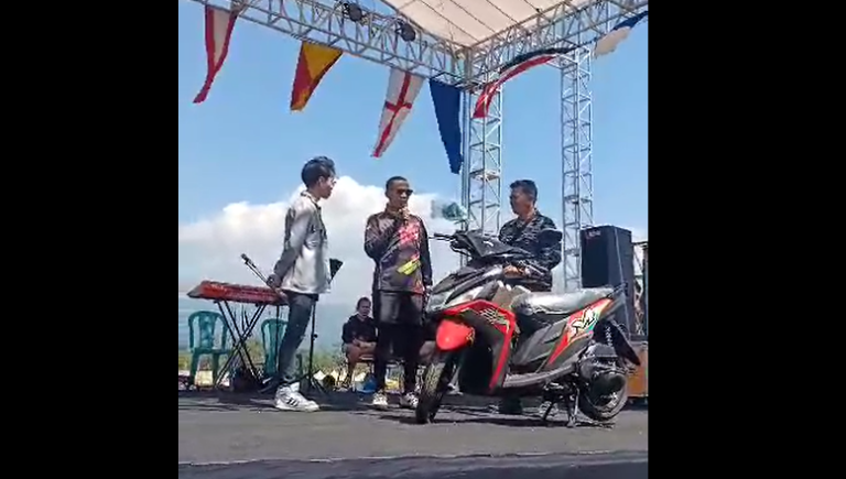 Rezeki Nomplok, Suradi Boyong Hadiah Sepeda Motor di Acara Fun Bike Salatiga Navy Event Jelang Kasal Cup JC Supertrack 2023