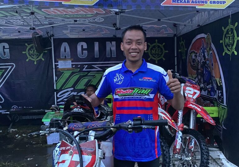 Sempat Kesulitan karena Trek Licin, Sofiq DP Jadi Jawara IMA Open Endurocross 2023