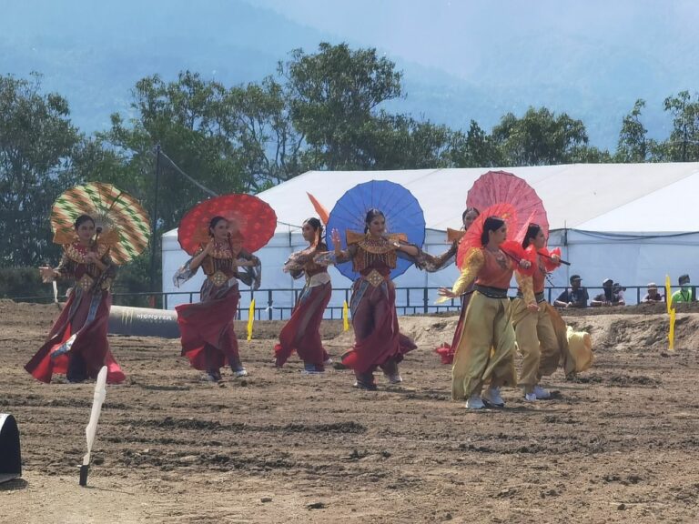 Tarian Kolosal dan Gendang Beleq Buka Hari Kedua MXGP Lombok 2023