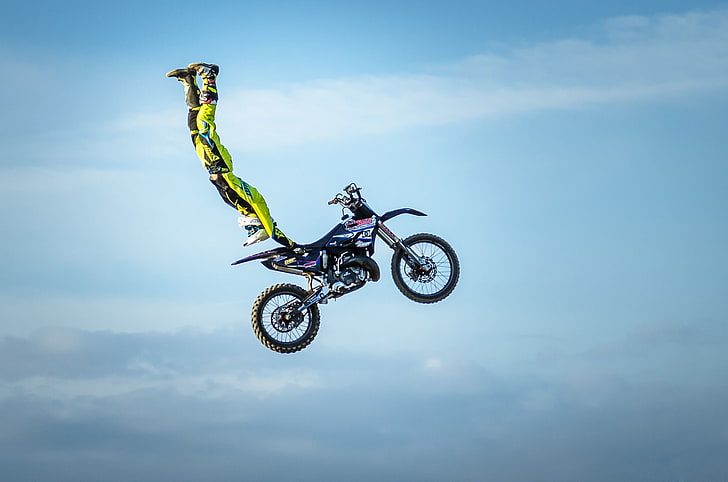 Freestyle Motocross (FMX): Aksi Akrobatik Ekstrem di Udara dengan Motor Trail