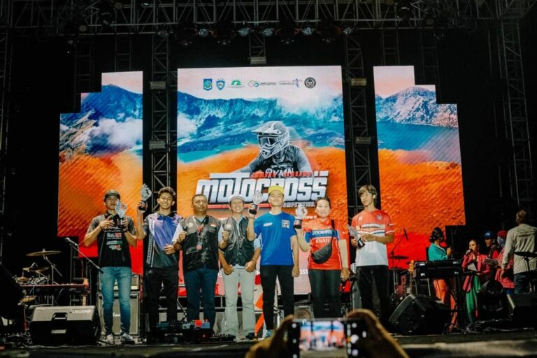 Dongkrak Perekonomian Daerah dan UMKM, Miliaran Rupiah Berputar di Malam Puncak Lombok-Sumbawa Motocross Competition 2023