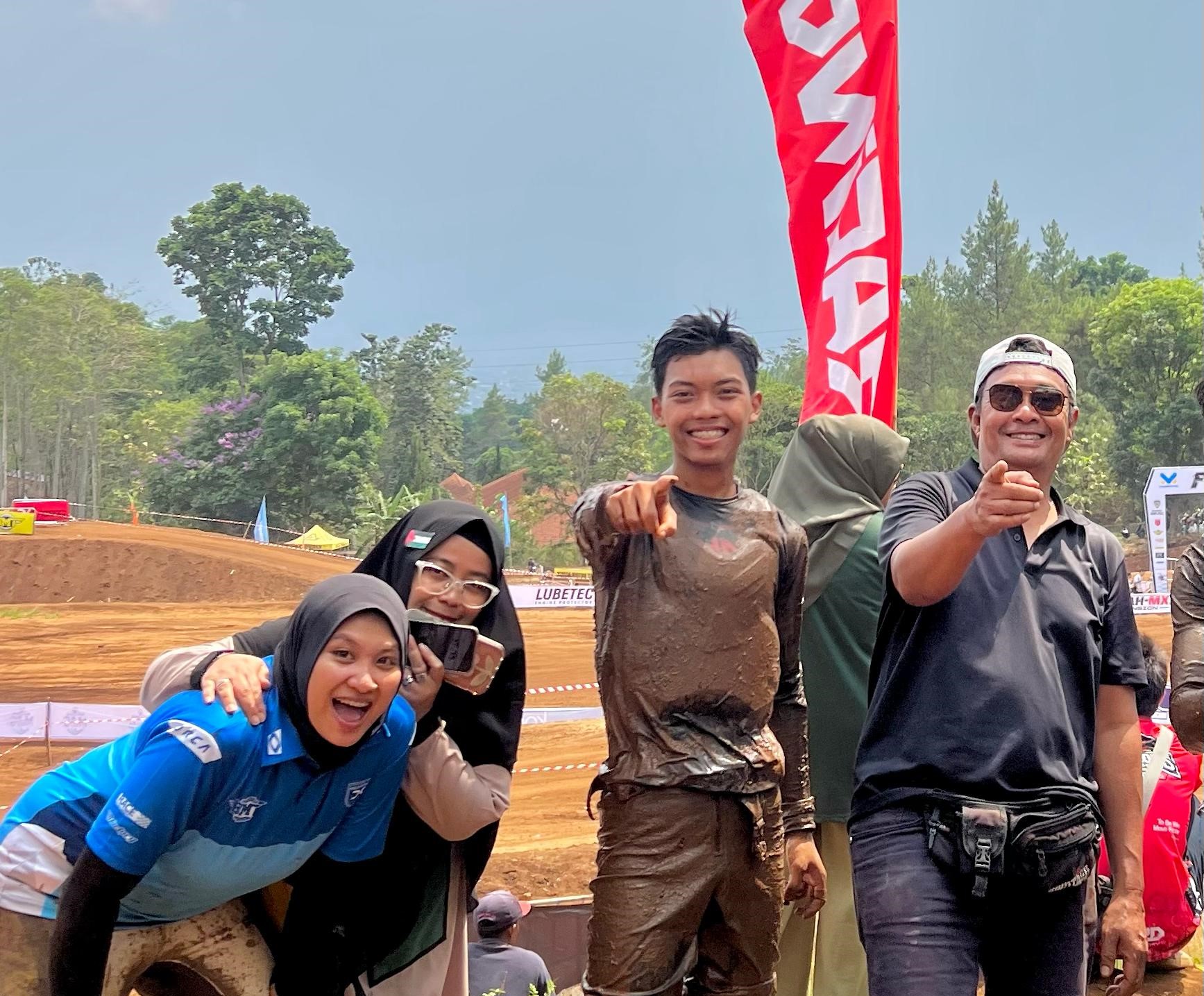 Tiga Podium Kelas Berbeda pada Kejurda Enduro Jabar Berhasil Diraih Pembalap Tuan Rumah DK Racing