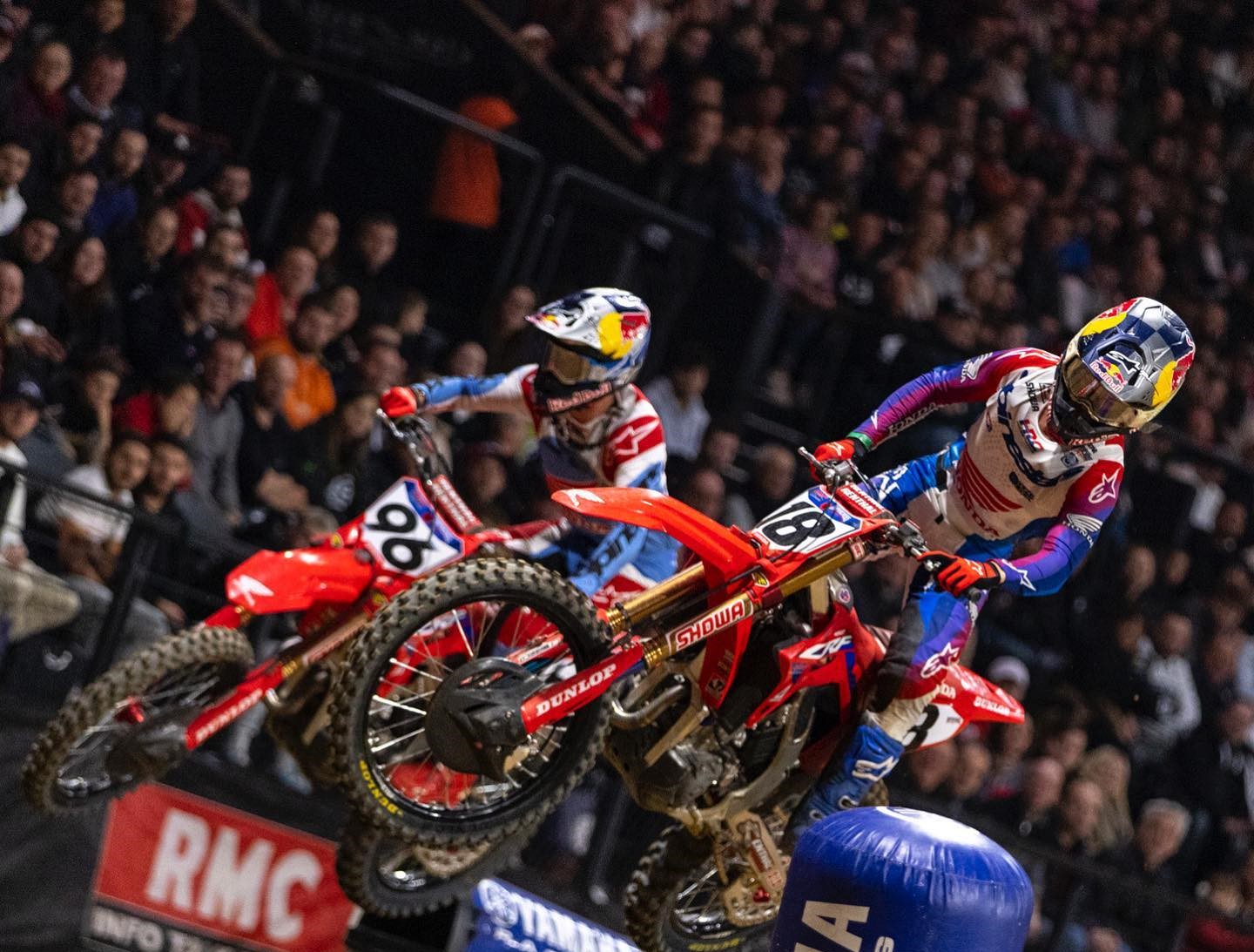 Video Momen Jett Lawrence Kalahkan Sang Kakak, Hunter Lawrence, di Paris Supercross