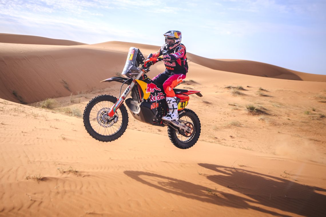 Etape 8 Reli Dakar: Ricky Brabec Perlebar Jarak dengan Ross Branch, Kevin Benavides Juara Etape