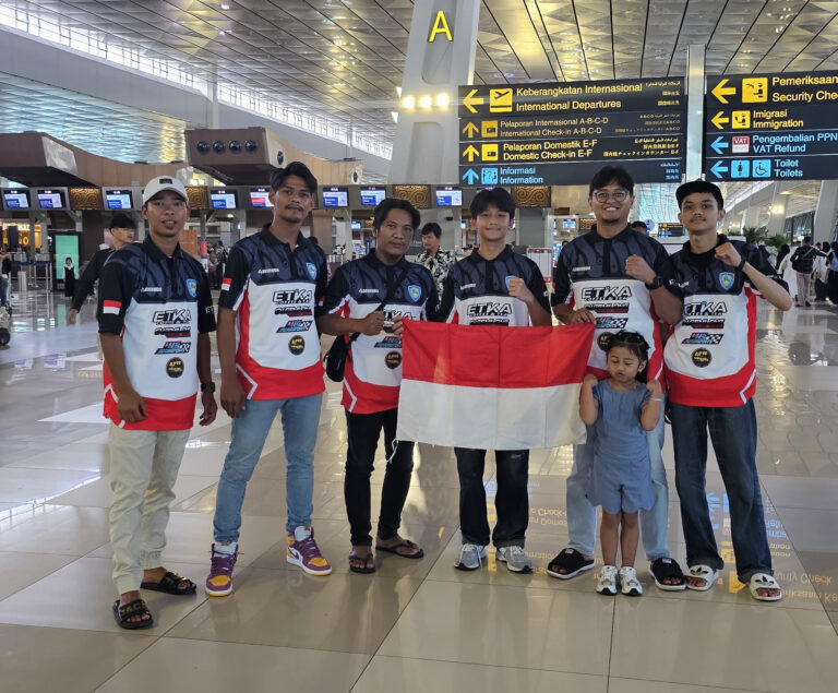 Gabril Alfarisi dan Rombongan Bertolak dari Bandara Soekarno-Hatta untuk Balap di Thailand