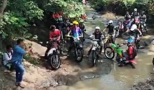 Seruuuu…! Mabar Syawalan IOF Yogya, Ada Motor Tenggelam di Sungai Pucung Terpaksa Dievakuasi