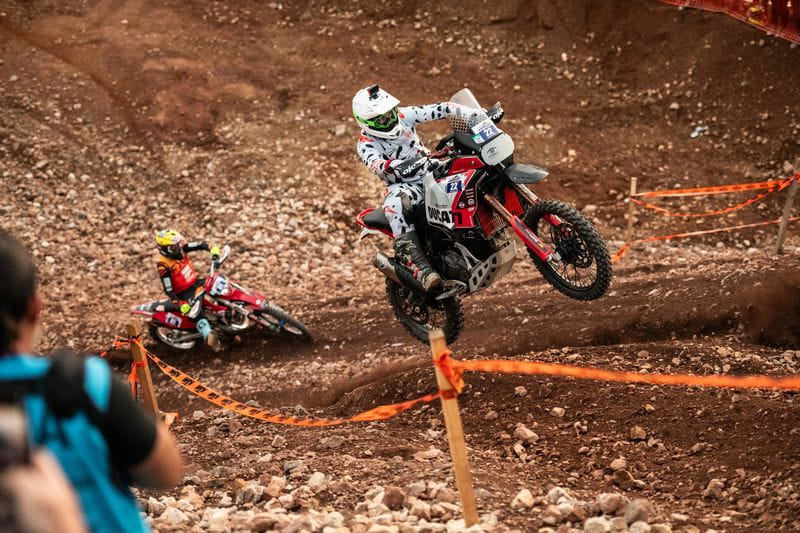 Motor Ducati DesertX Rally Raih Kemenangan Lagi di Event Erzbergrodeo, Balap Enduro Terekstrem di Dunia