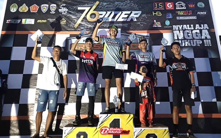 Menggunakan Jasa Lantian Juan, Tim JMRT Banjar Baru Jadi Juara Umum Open Kejurnas Grasstrack Seri 3 Kalimantan