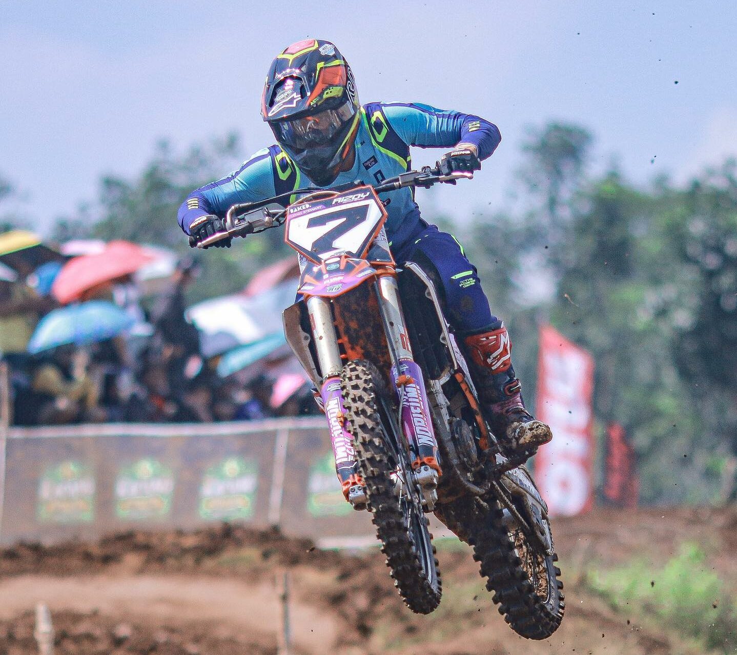 Mampukah Pembalap Lewis Stewart Mempertahankan Posisinya di Kelas MX Open Cleosa Series Putaran Kedua?