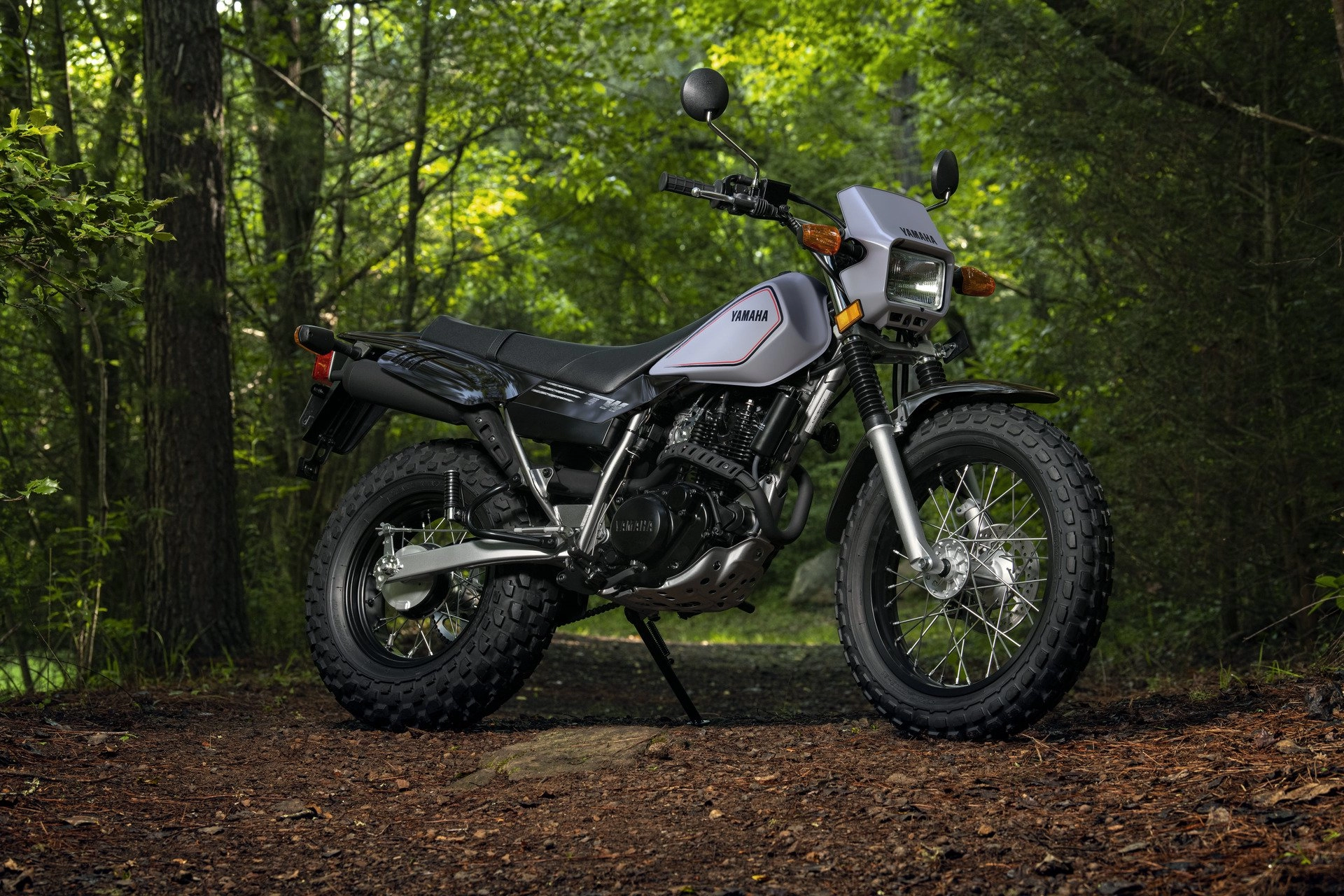 Ssssttttttt, Motor Baru Yamaha Bergaya Trail Jadul Irit Banget, Seliter Bensin Bisa Tembus 33 Kilometer