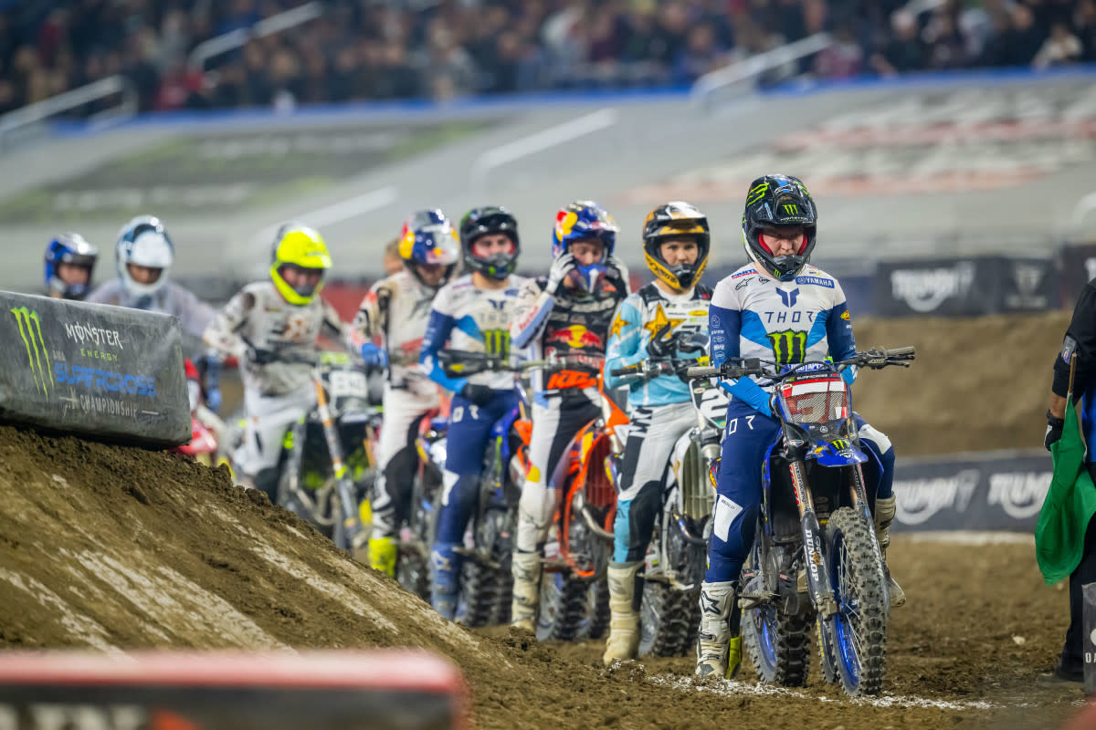 Kontroversi di Kelas 250cc AMA Supercross Detroit Bikin Netizen Terbelah Dua, Apa yang Terjadi?