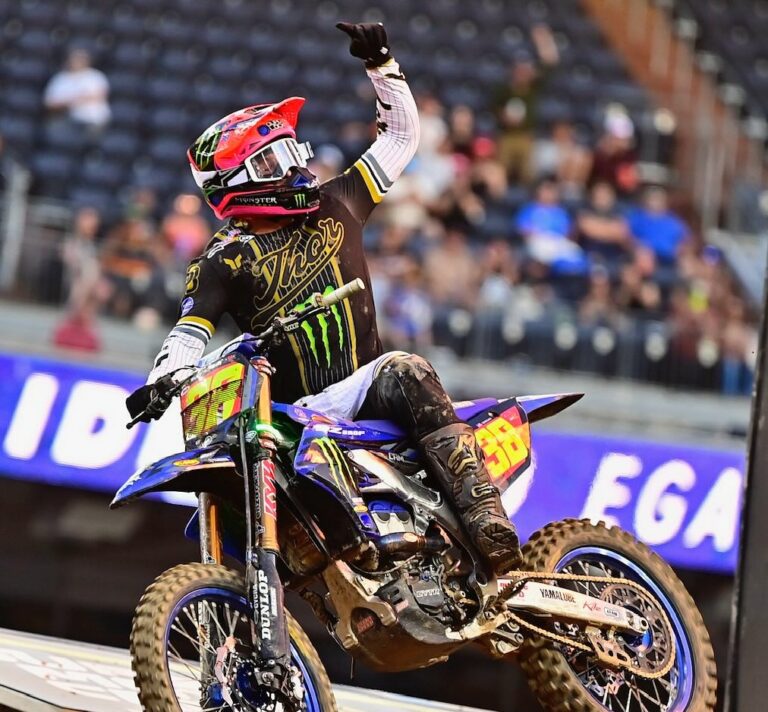 Dibilang Cuma “Hype”, Haiden Deegan Buktikan Semua Salah dengan Gelar Juara AMA Supercross 250SX West 2025