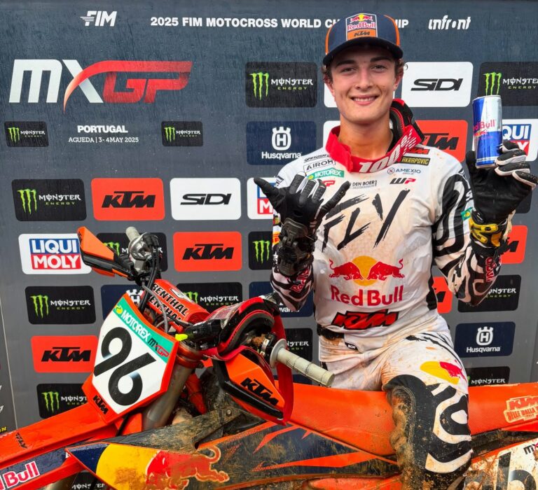 Lucas Coenen Kuasai MXGP Portugal di Tengah Lumpur dan Tekanan, Febvre Ambil Alih Puncak Klasemen