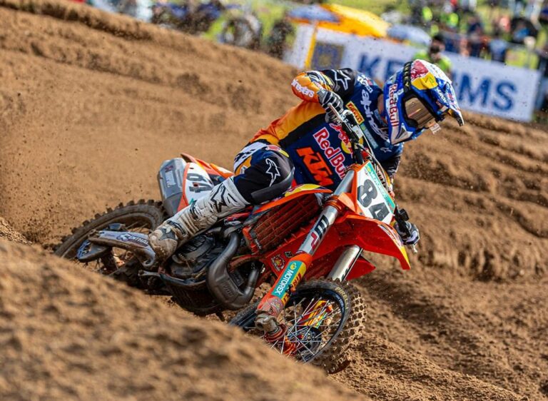 Duet KTM Gemilang di Grand Prix Latvia 2025: Herlings dan Sacha Coenen Rajai MXGP & MX2