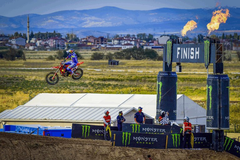 Herlings dan Längenfelder Menang di MXGP Türkiye 2025, Perebutan Gelar Makin Sengit
