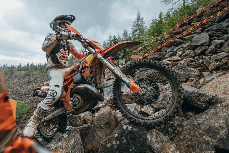 Bukan untuk Gaya, Ini Fungsi Ukuran Ban Motor Trail yang Berbeda
