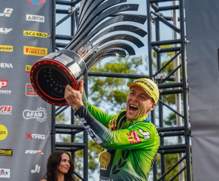 Romain Febvre Segel Gelar Juara Dunia MXGP 2025, Akhiri Penantian Panjang Kawasaki