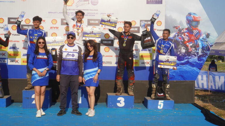 Pembalap asal Pangandaran Dadan KR berhasil menjadi juara 1 pada kelas paling bergengsi YZ Series race kedua.